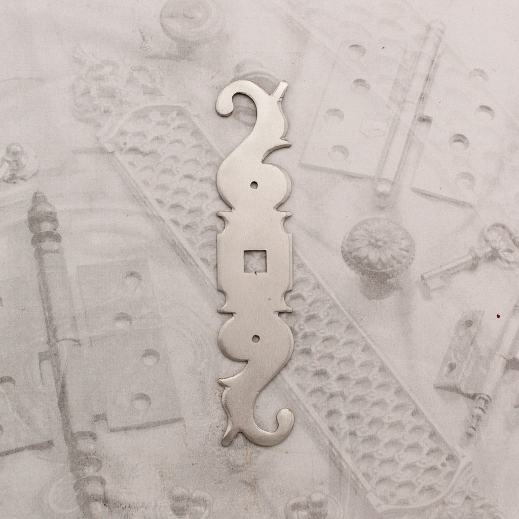 08.1277.1 SQ. HOLE IRON ESCUTCHEON
