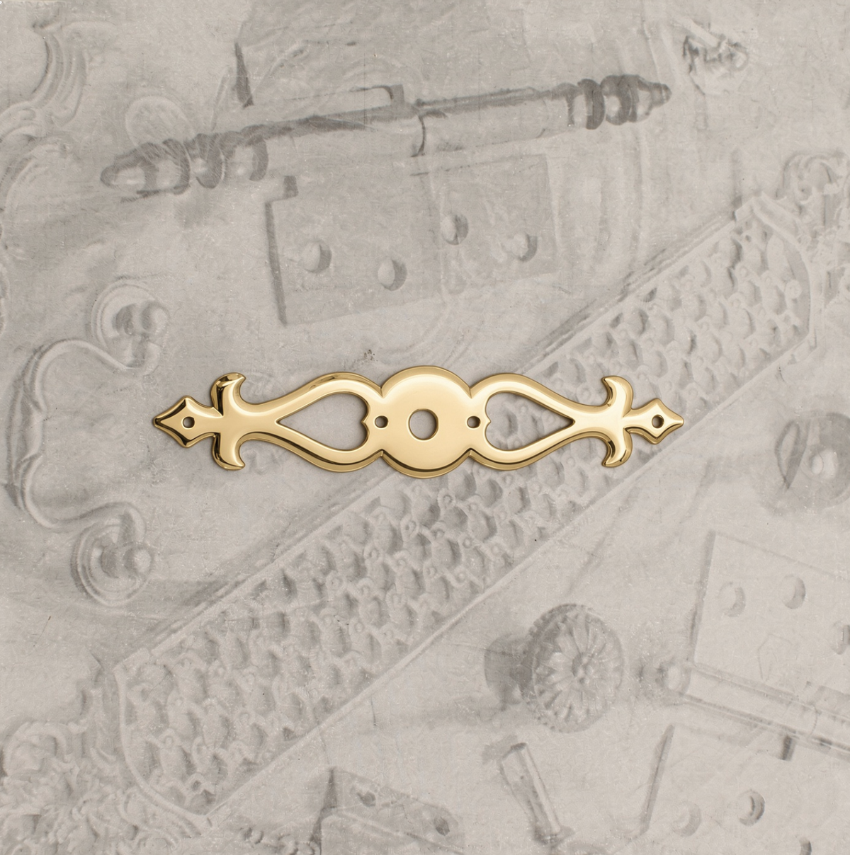 08.9877.9 BRASS RD HOLE ESCUTCHEON