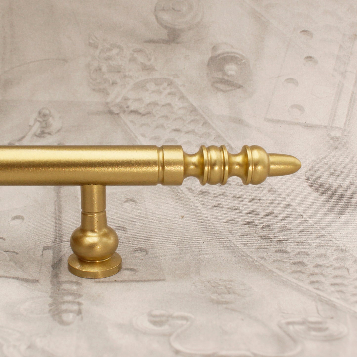 19.0005 BRASS BAR PULL
