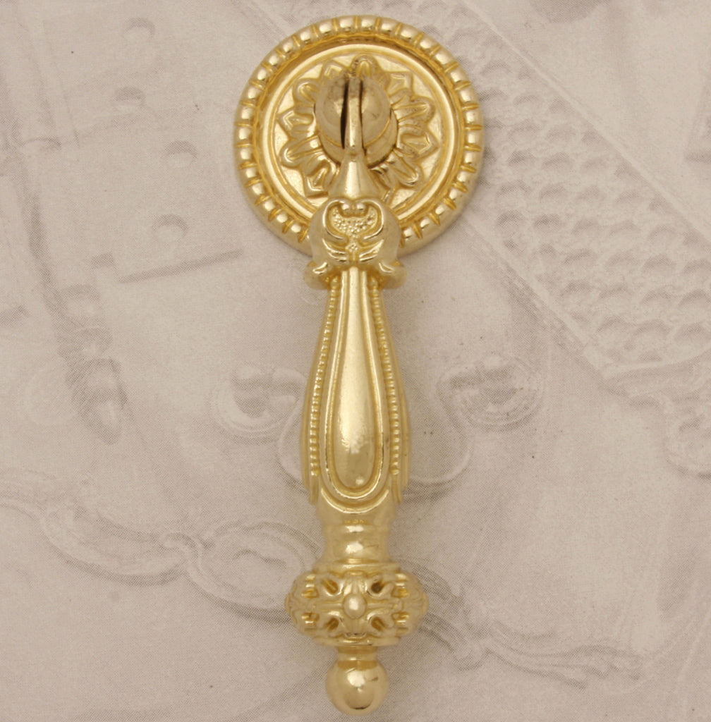 07.0424 BRASS PENDANT