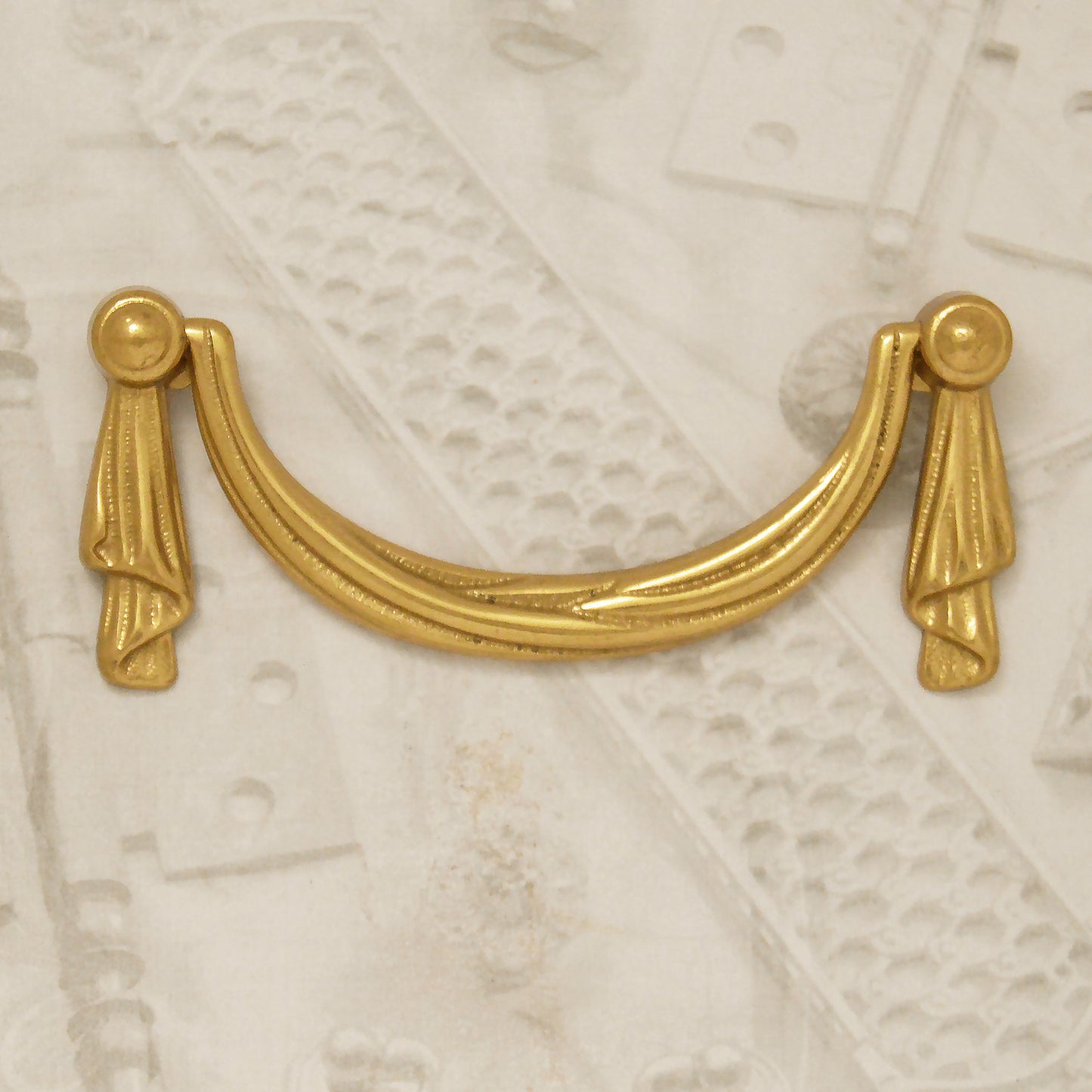 05.1381.1302 BRASS PULL