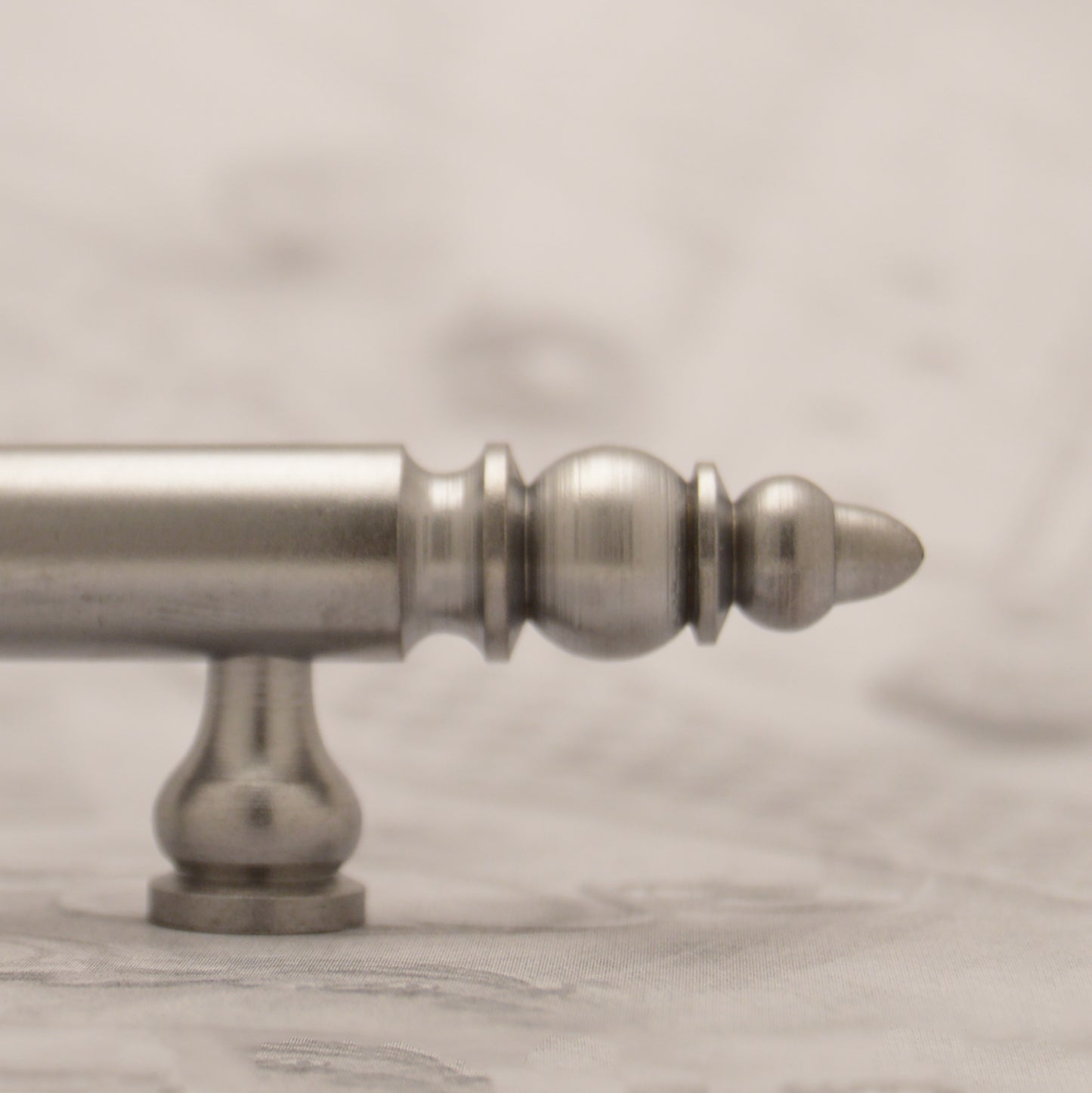 05.41 IRON BAR PULL (short post)