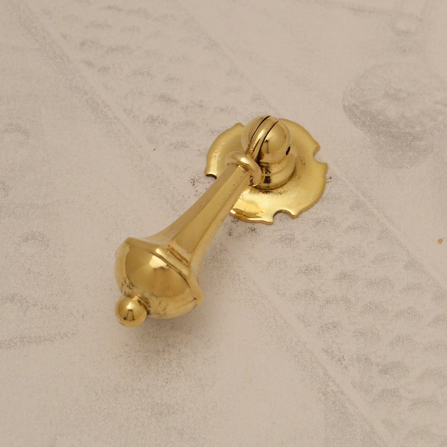 07.42.52 BRASS PENDANT