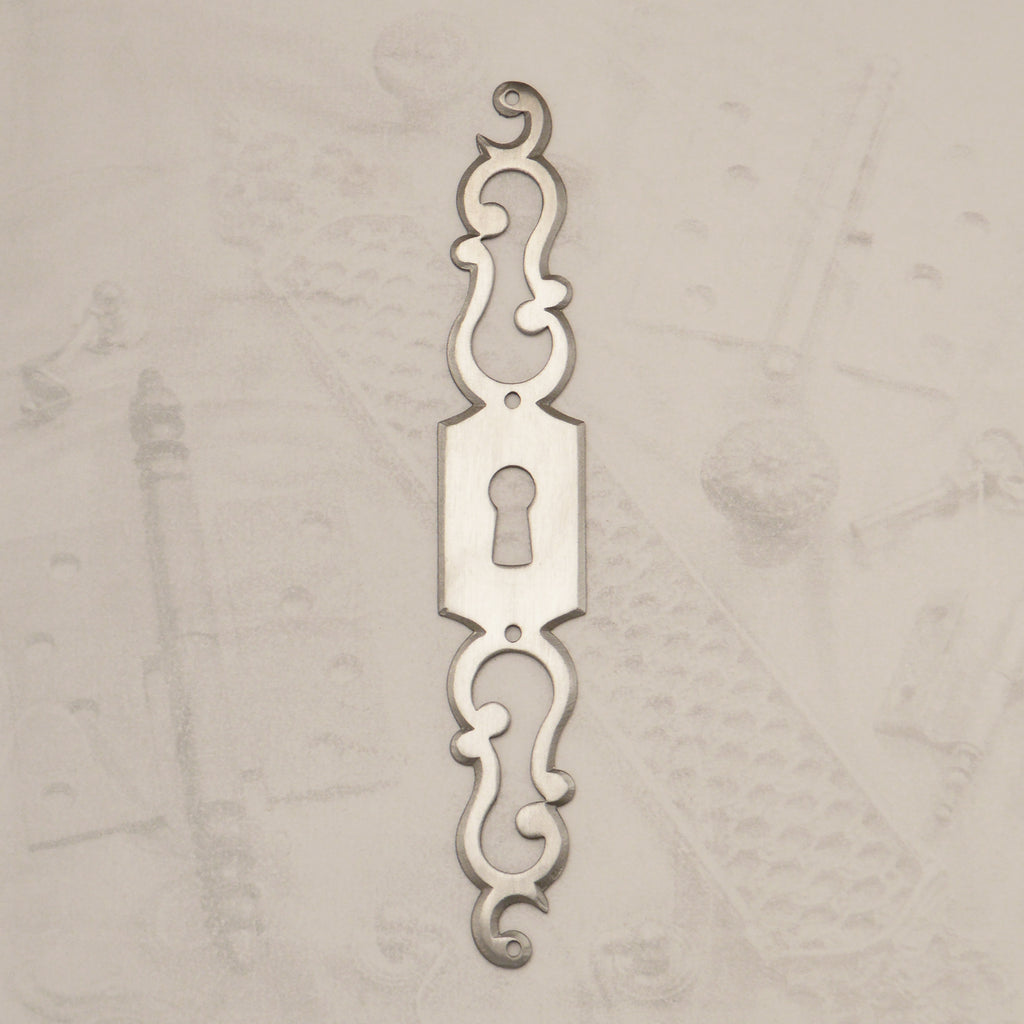 08.6.151 IRON ESCUTCHEON