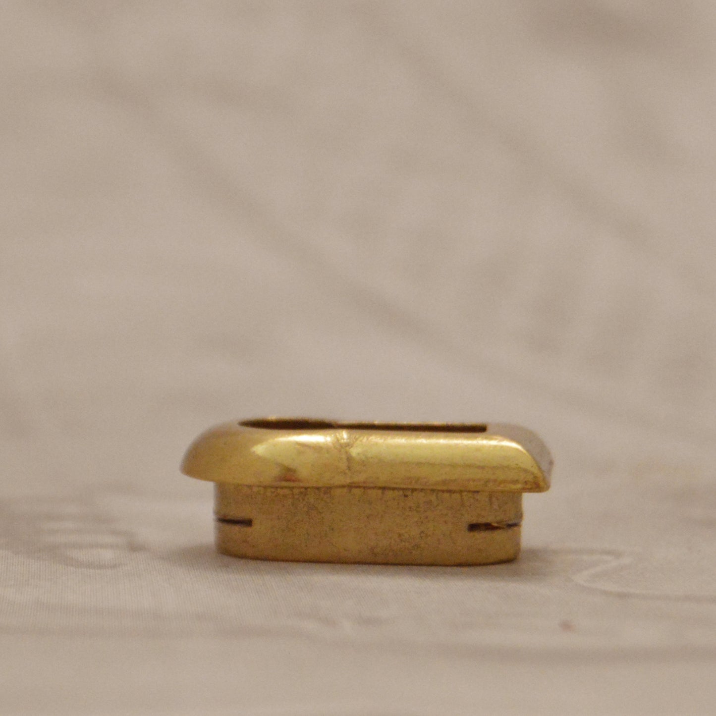 09.16.202 BRASS KEYHOLE