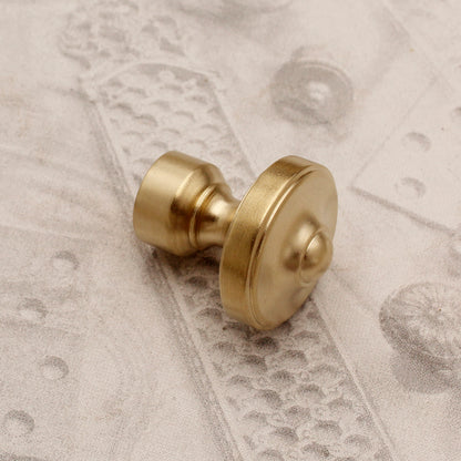 06.1281 MODERN BRASS KNOB