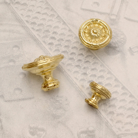 06.1992 BRASS KNOB