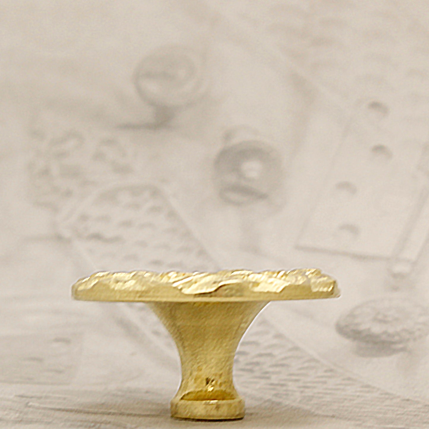 06.455 EMPIRE BRASS KNOB