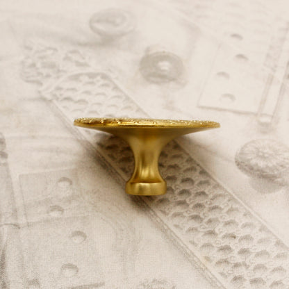 06.64 BRASS KNOB