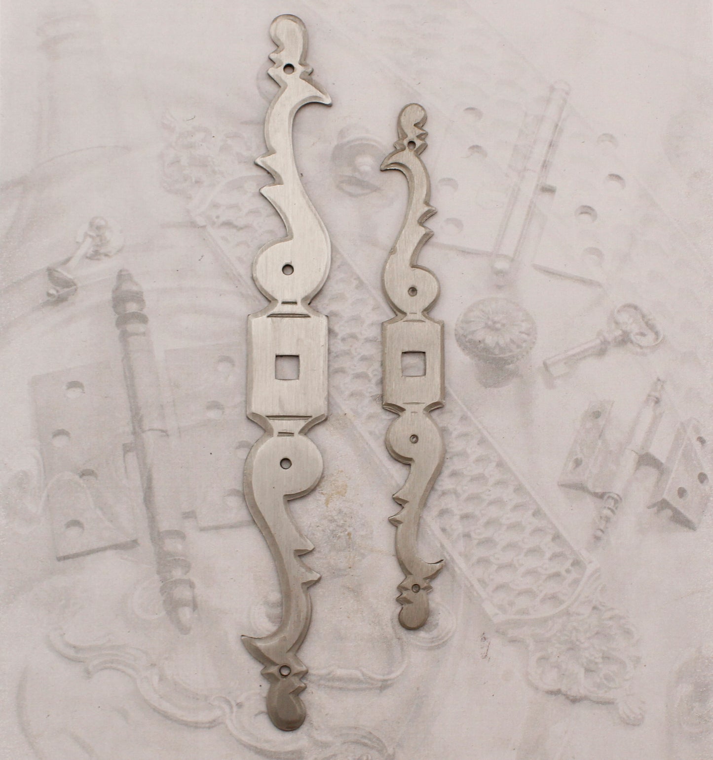 08.117 SQUARE HOLE series IRON ESCUTCHEON