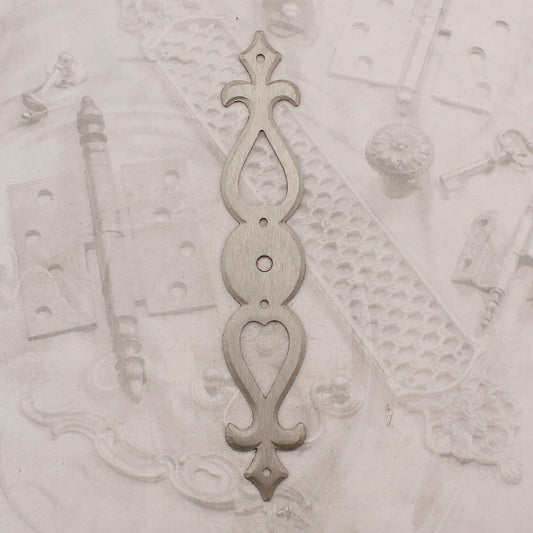 08.9877.0001 IRON ESCUTCHEON