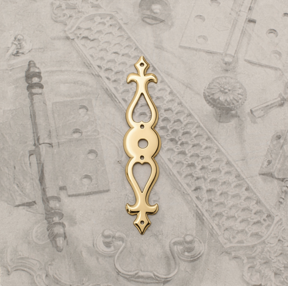 08.9877.9 BRASS RD HOLE ESCUTCHEON