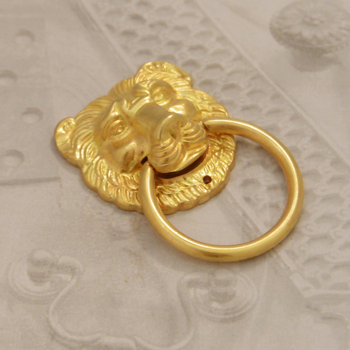 05.252 BRASS LION DROP PULL