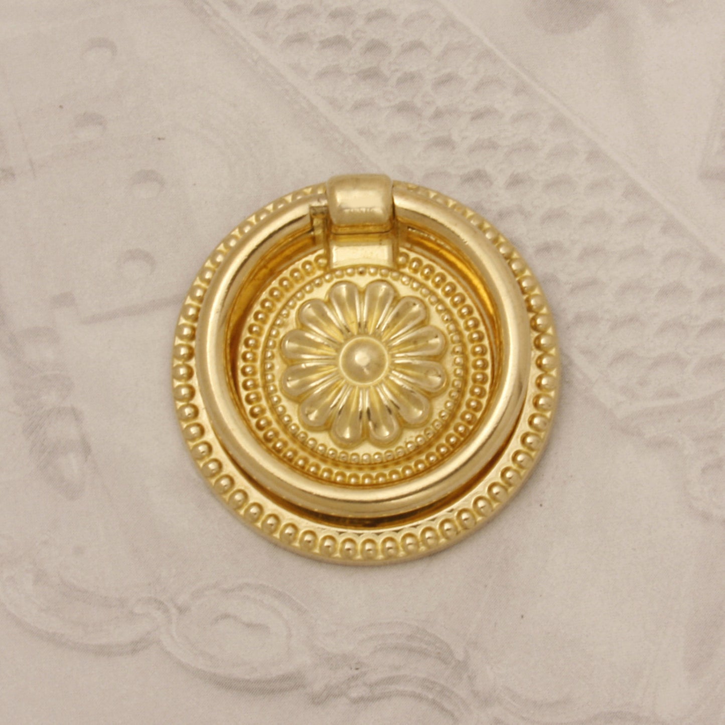 05.37 BRASS RING PULL