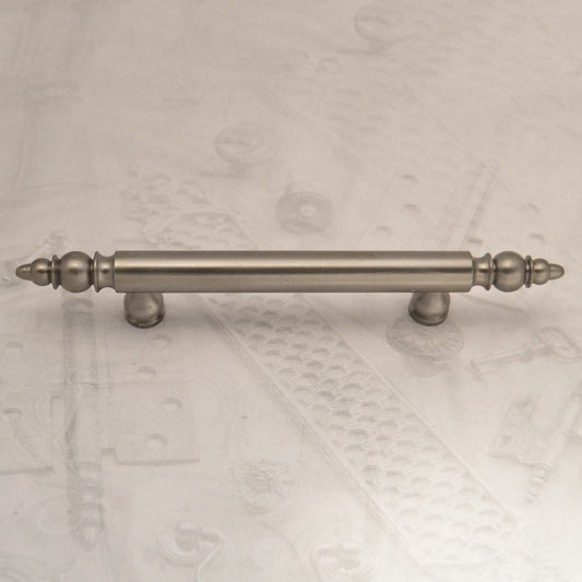 05.41 IRON PULL (short post)