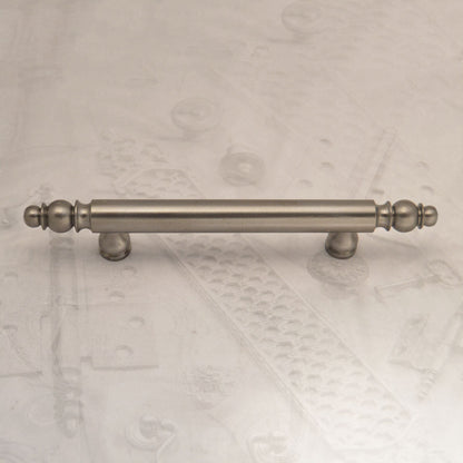 05.42 IRON BAR PULL (short post)