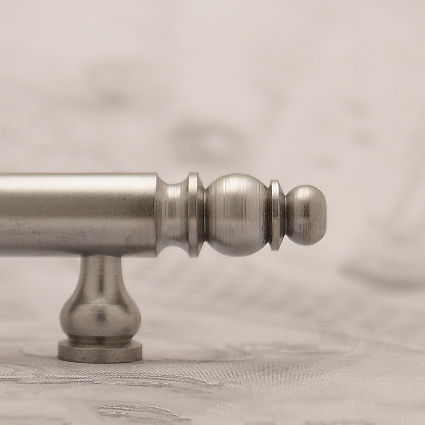 05.42 IRON BAR PULL (short post)