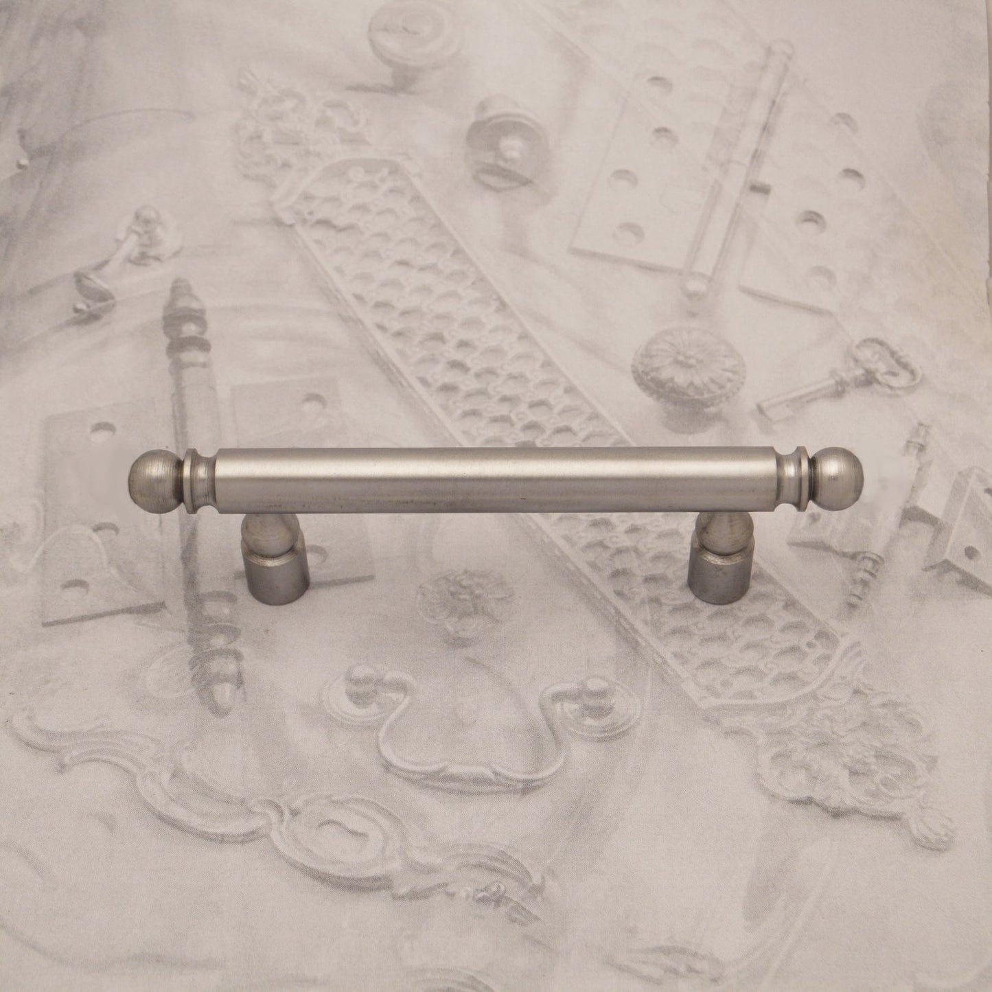 05.43 IRON BAR PULL (long post)