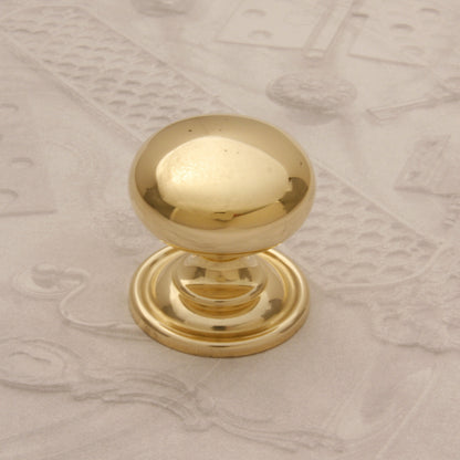06.25 BRASS KNOB