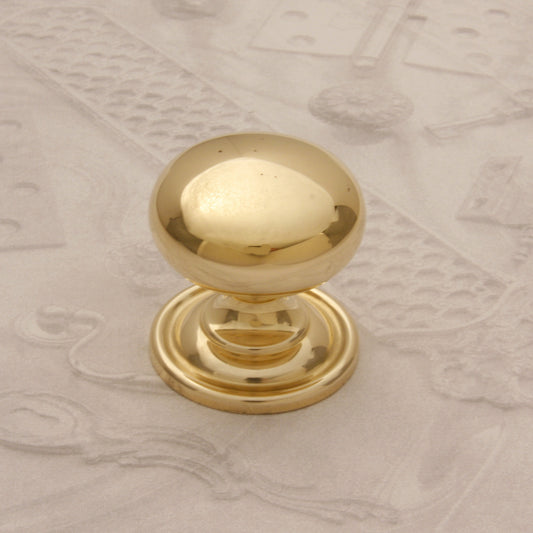 06.25 BRASS KNOB