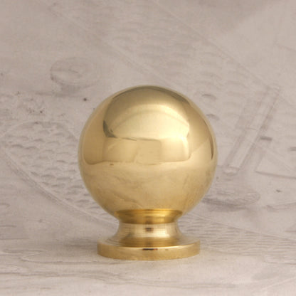 06.29 BRASS KNOB