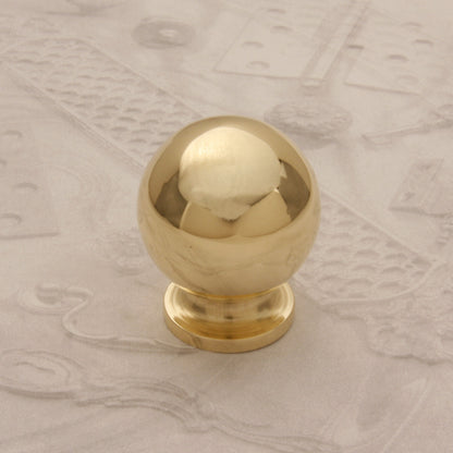 06.29 BRASS KNOB