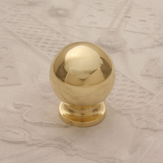 06.29 BRASS KNOB