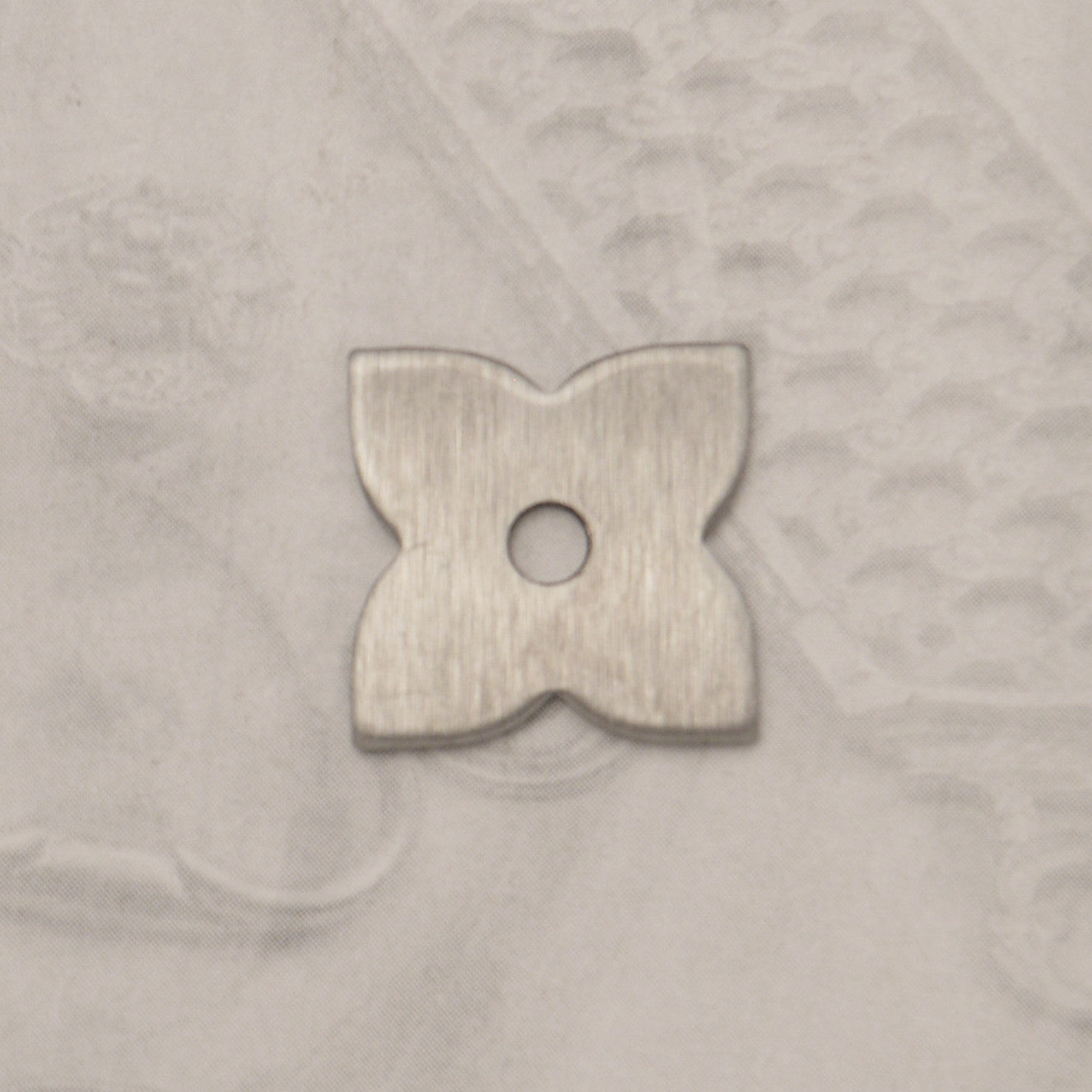 12.0722.1 IRON ROSETTE