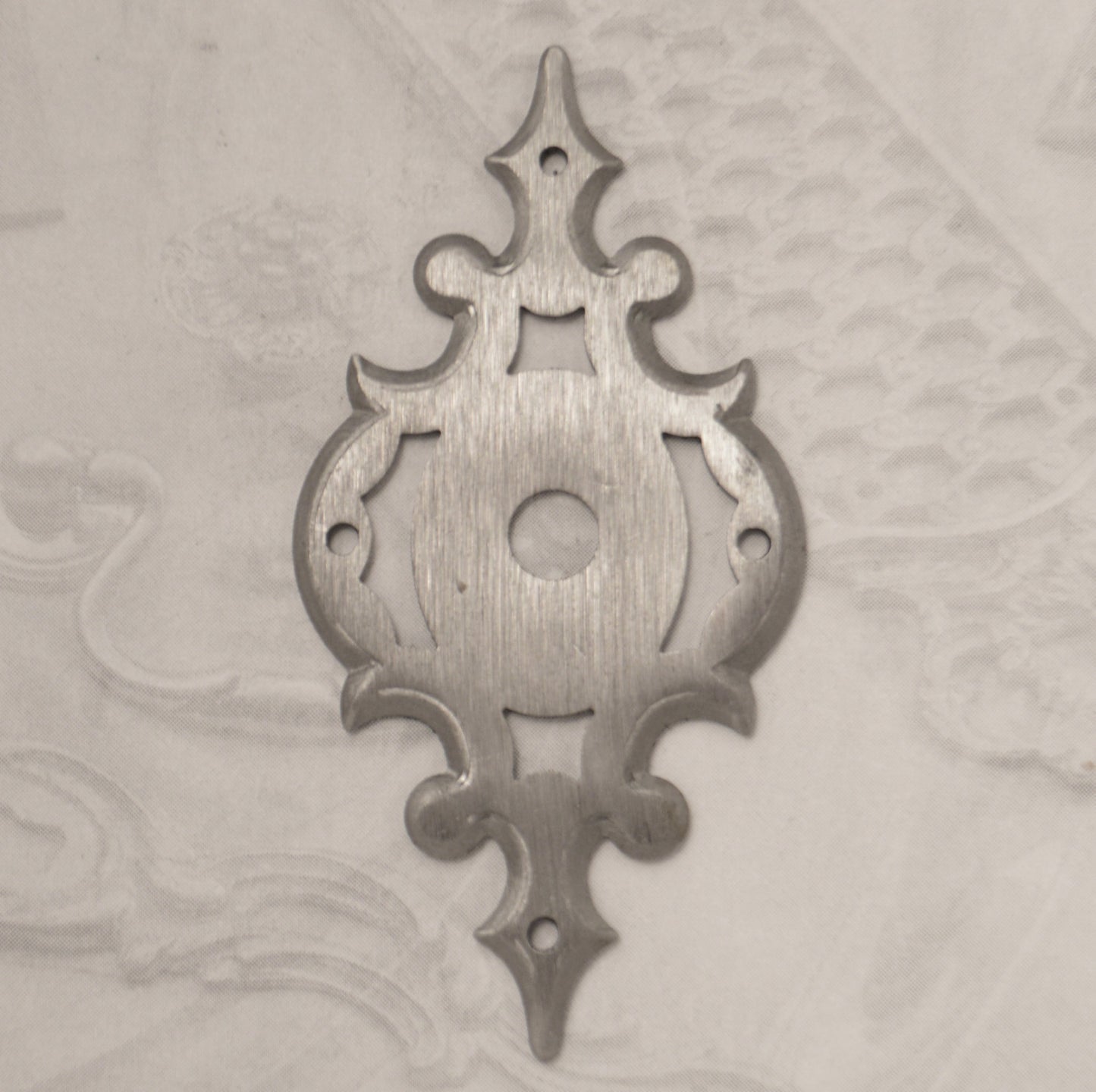 12.1296.1 IRON ROSETTE