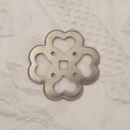 12.2704.51 IRON ROSETTE