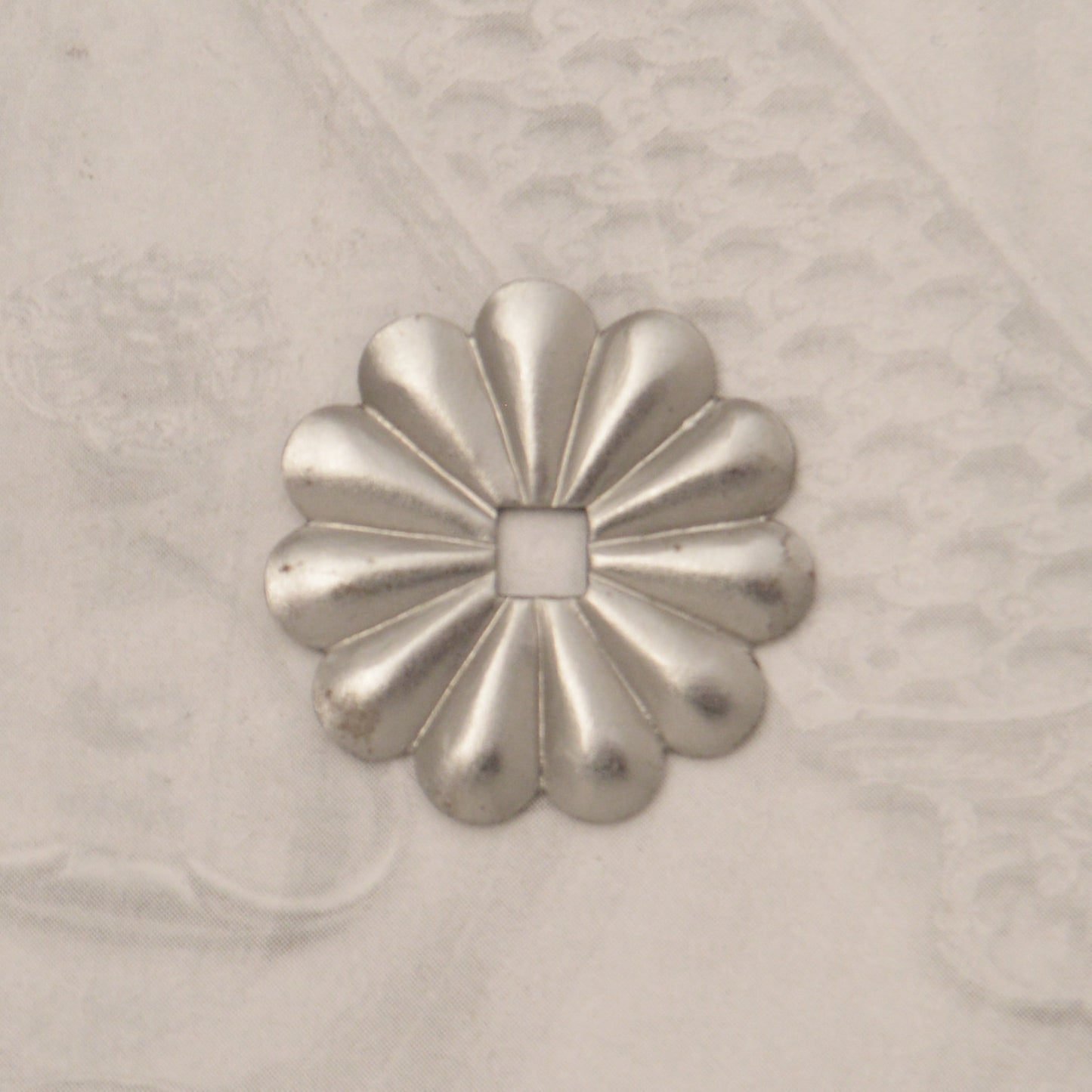 12.2026 IRON ROSETTE