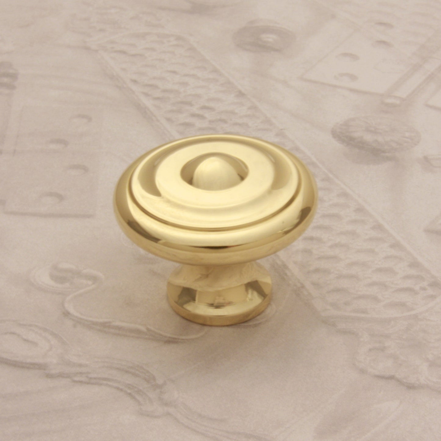 06.1538 BRASS KNOB