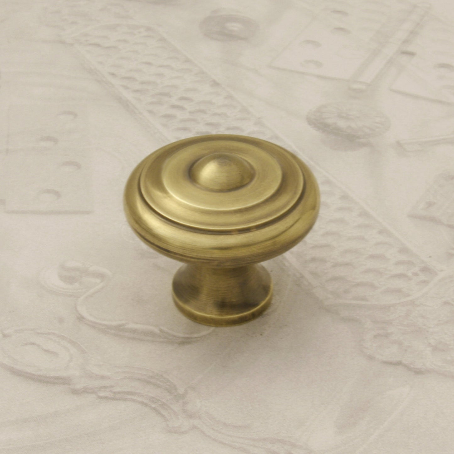 06.1538 BRASS KNOB